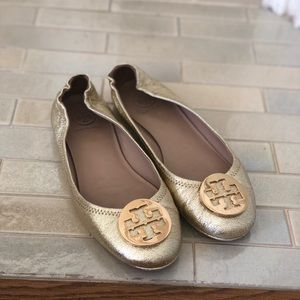 Women’s gold Tory Burch flats